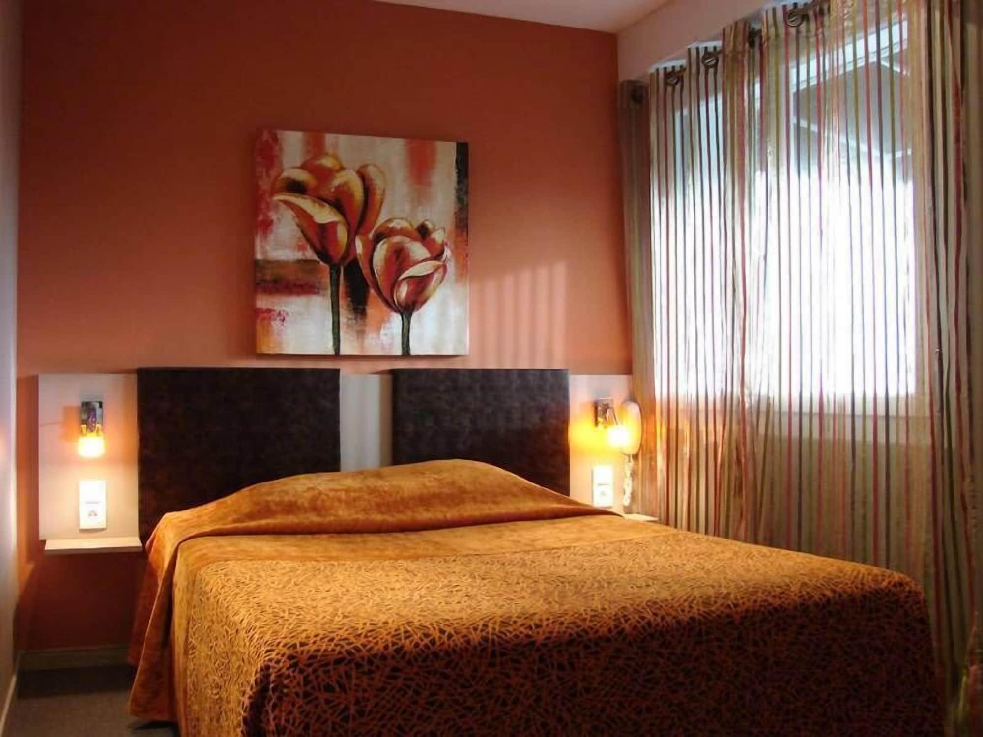 Hotel Savary La Rochelle  Ngoại thất bức ảnh